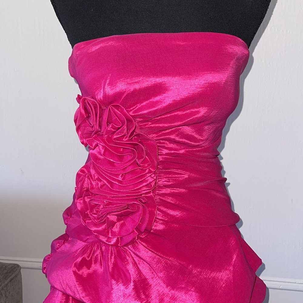 Hot pink mini dress. Size M - Picture 2 of 6